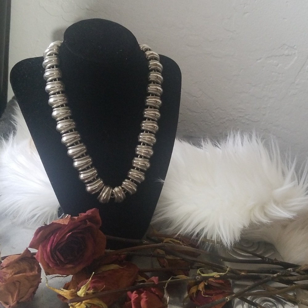 Necklace - Picture 4 of 4